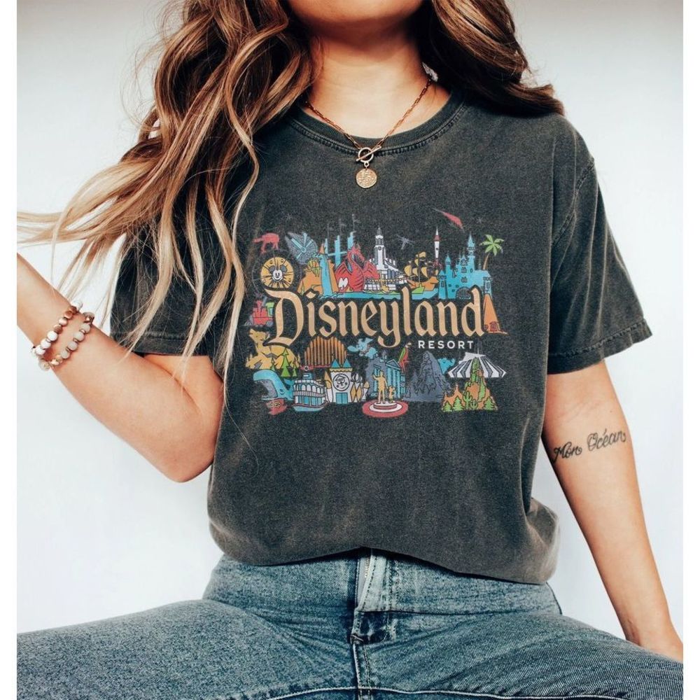 Disneyland ResorT-shirt, Hip Hop 90's Retro T-shirt